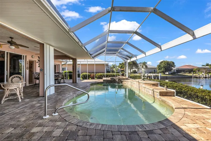 Pool, Spa and water feature
