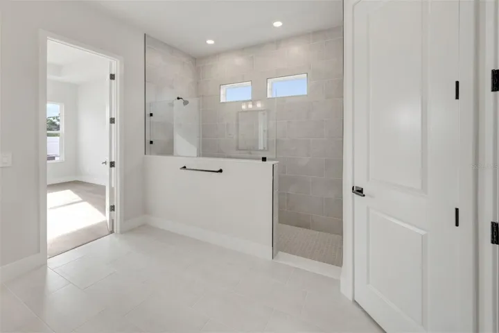 Owner's Bath