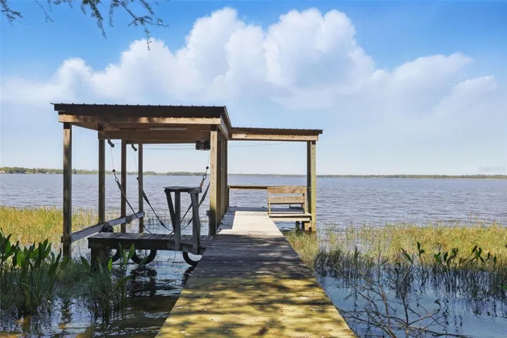 Dock