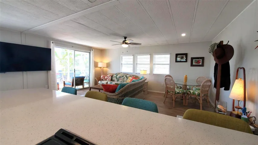 Open kitchen-living room
