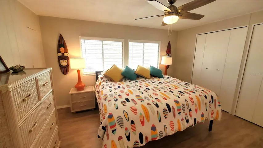 Master bedroom-king