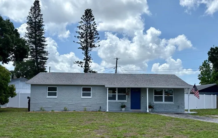 Welcome home to 9091 83rd Way!