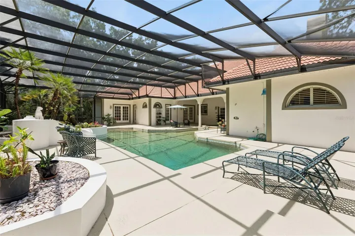 Pool Lanai
