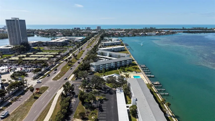 4 buildings at Sarasota Harbor East. (E,F,G,H)