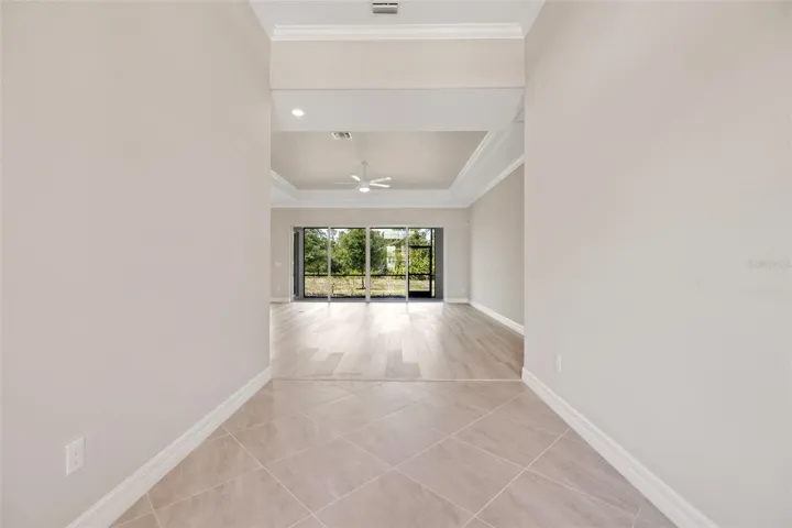 Foyer.