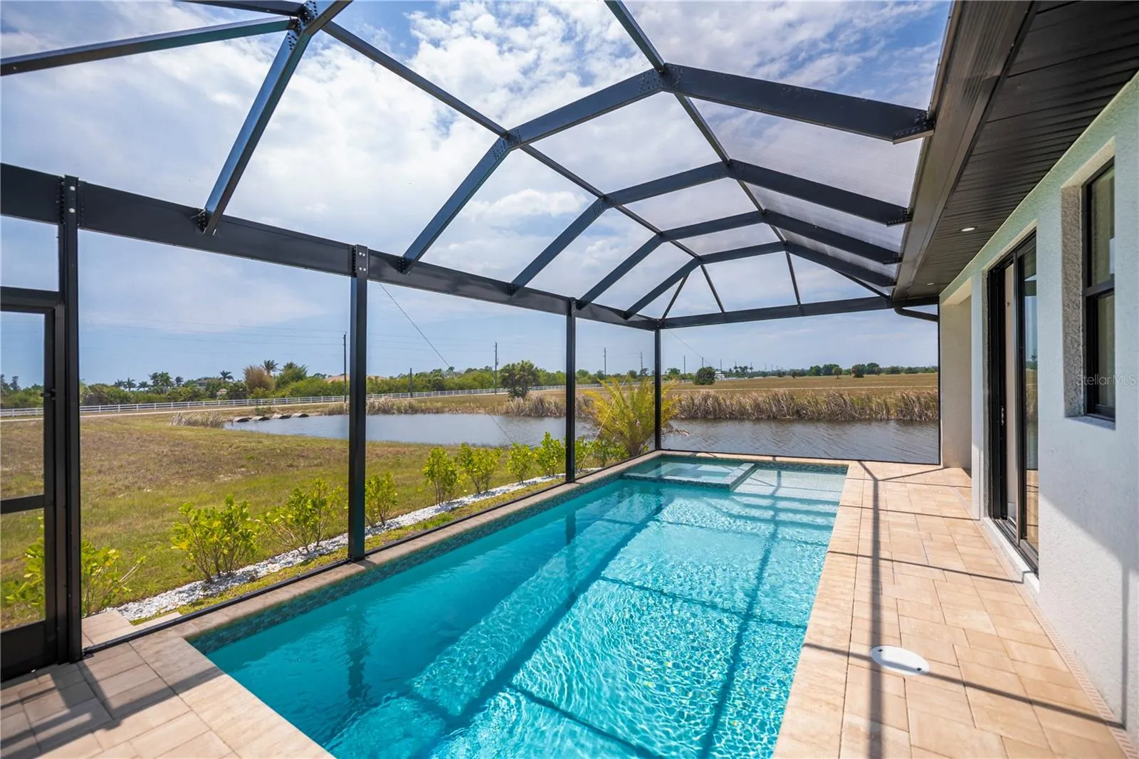 Modern Pool with Built in Jacuzzi