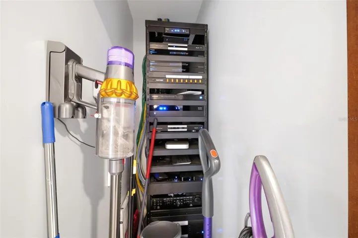 ELAN system included