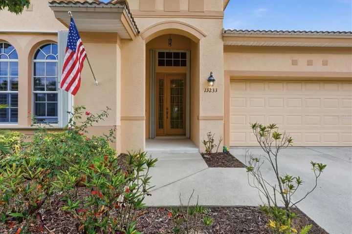 Welcome home to 13233 Scrub Jay Ct in Riverwood Golf and Resort Living Community! Port Charlotte, Fl. 33953