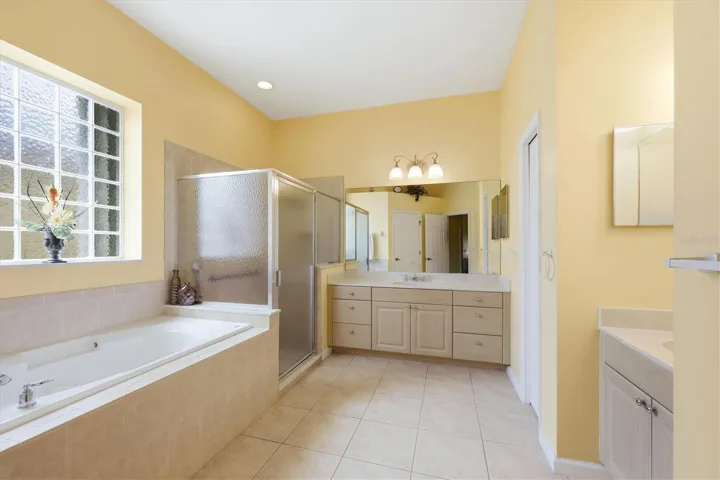 Primary En Suite