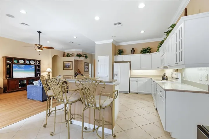 Open Kitchen