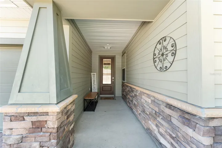 FRONT ENTRY WAY