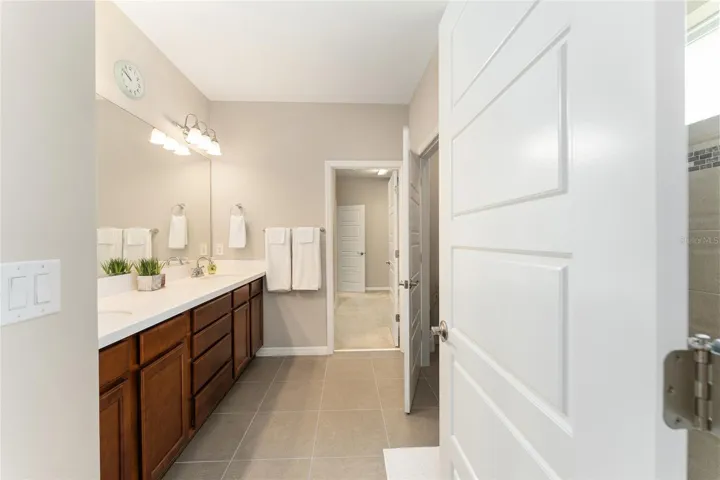 PRIMARY ENSUITE BATHROOM