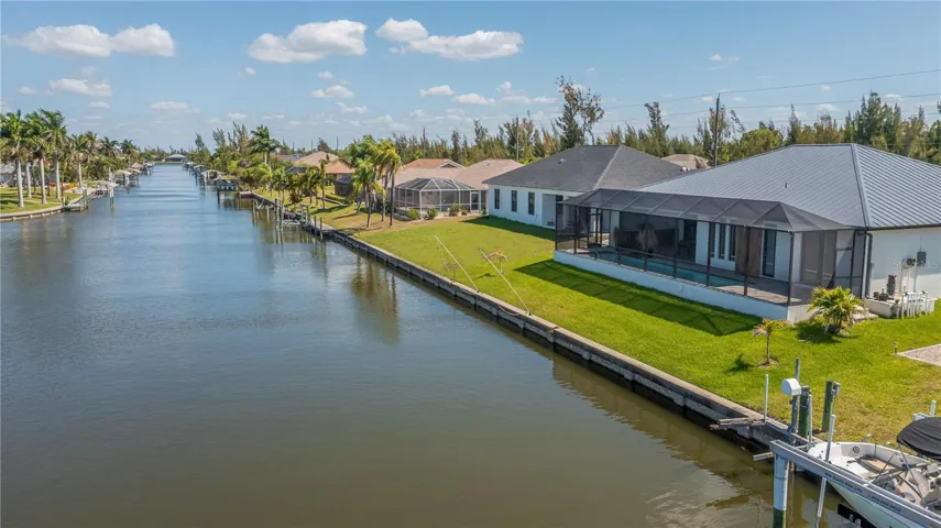 Quick Gulf Access Waterfront Location.
