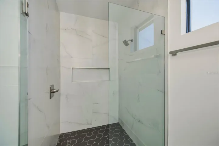Guest Bathroom 2 Shower w/ Glass Doors