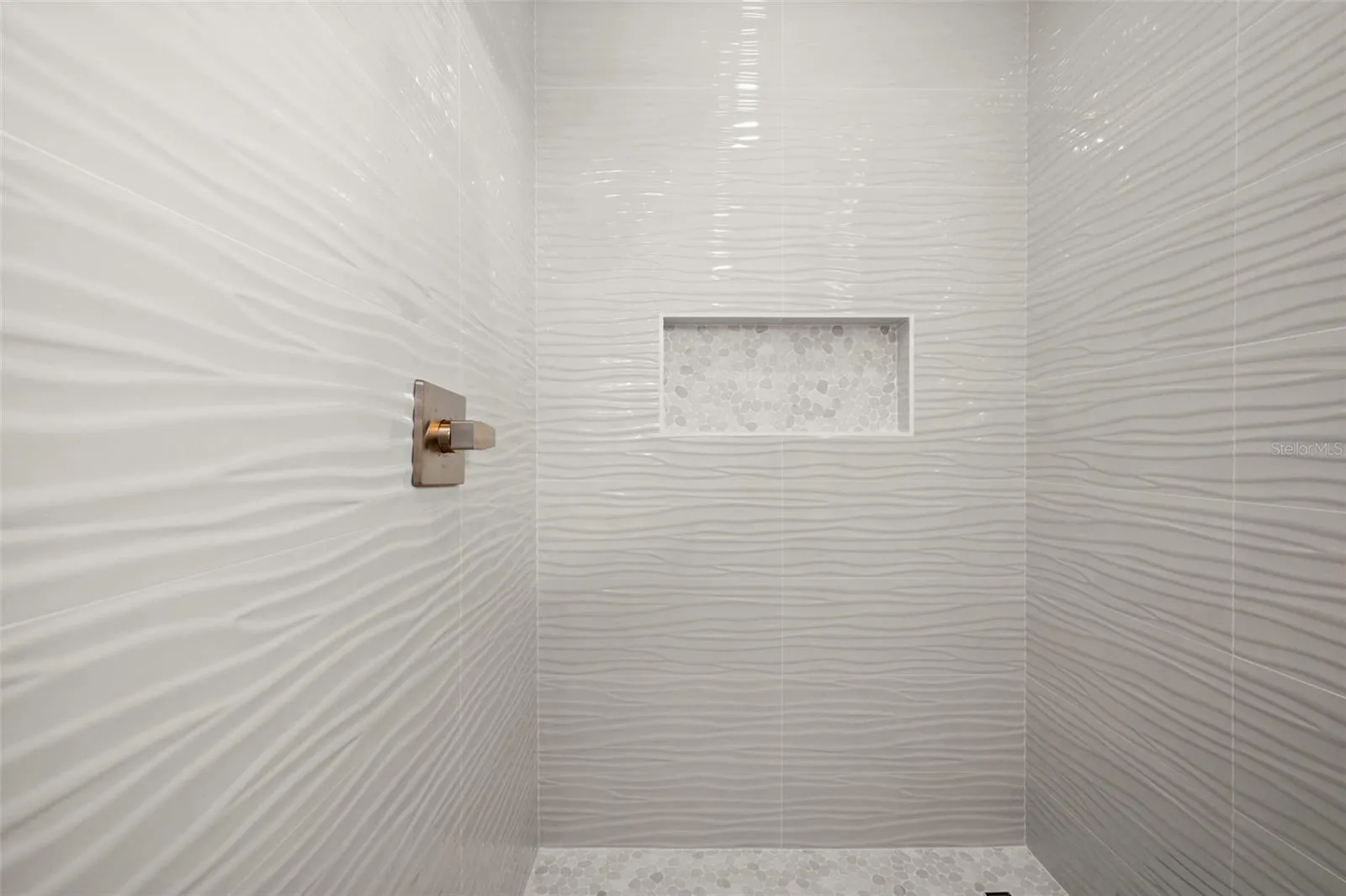 Guest Bathroom Tile Shower with Built-In Niche.