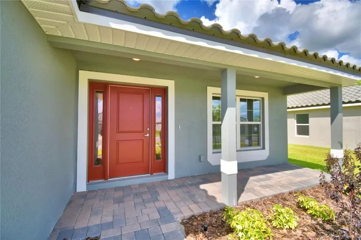2200 Example. Not actual home. Colors and finishes will vary
