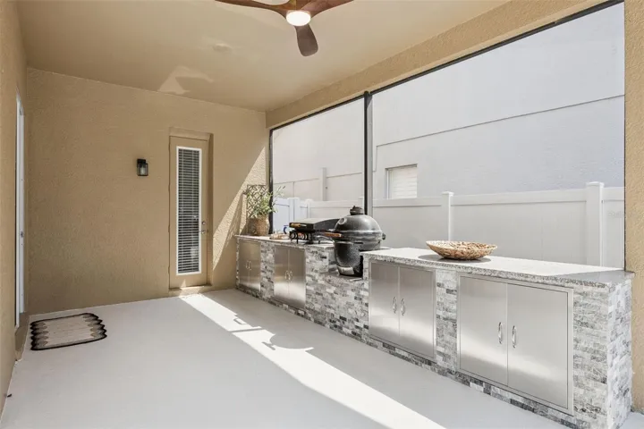 Outdoor Kitchen
