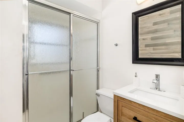 2nd Bathroom
