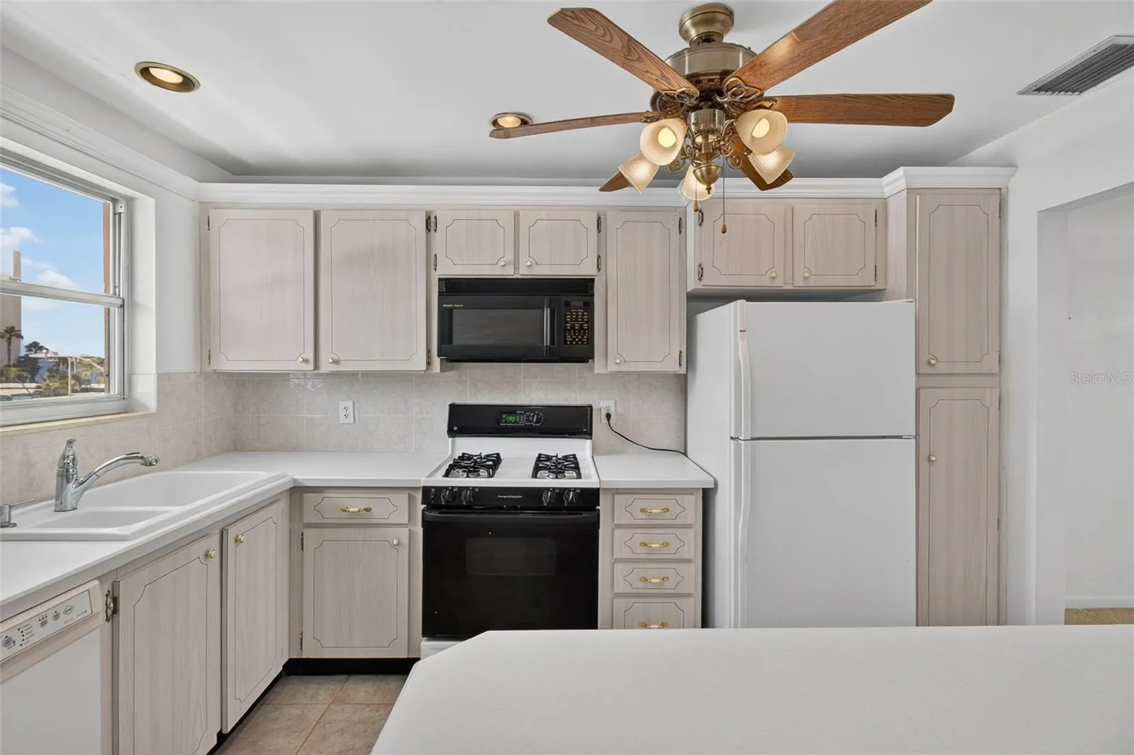 Kitchen 2