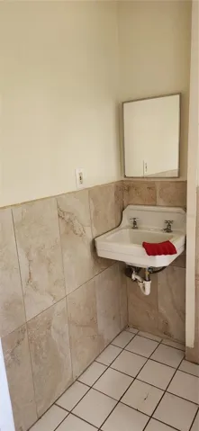 1170