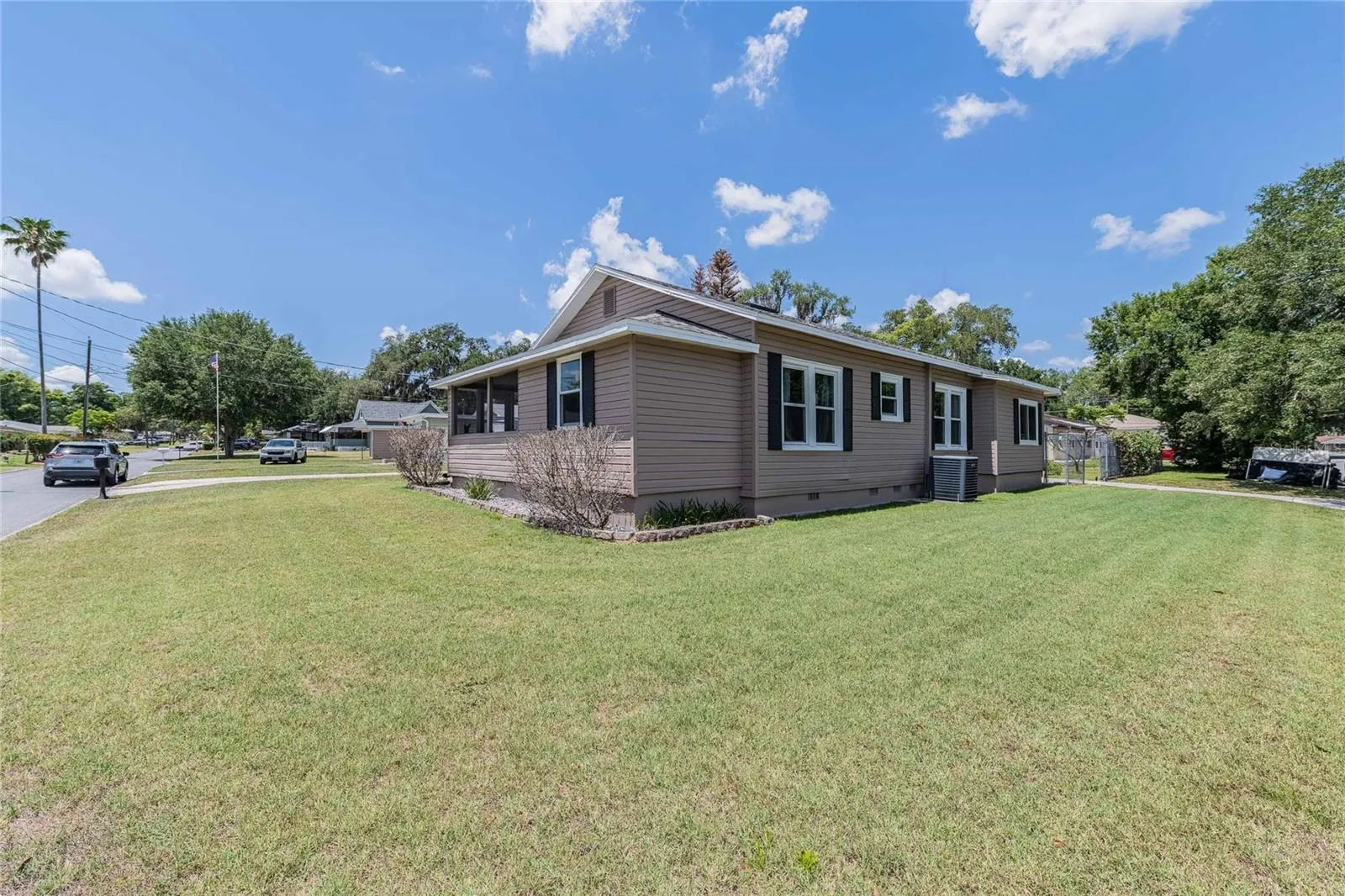 848 Valencia St E, Lakeland, Florida 33805 — photo 43