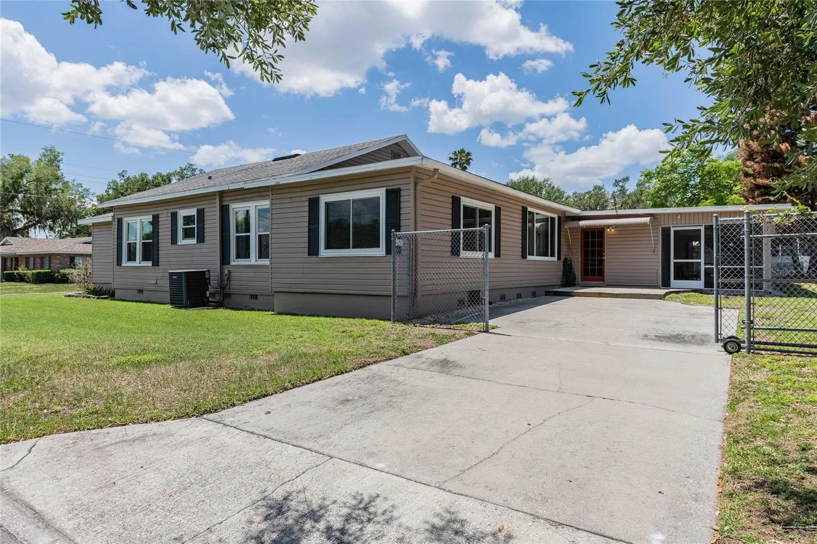 848 Valencia St E, Lakeland, Florida 33805 — photo 2