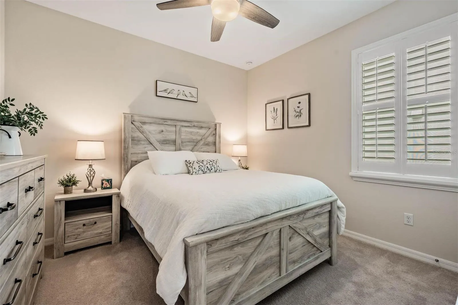 Guest bedroom