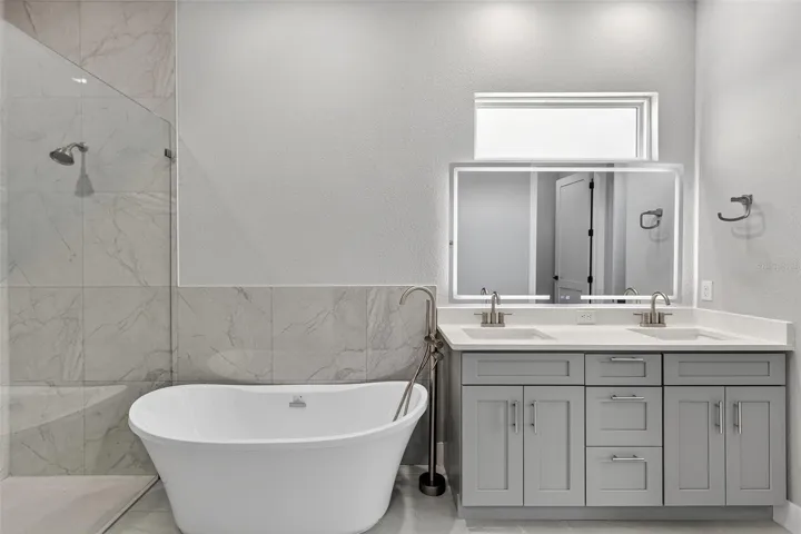 Primary Bathroom Dual Sinks and Soaking Tub