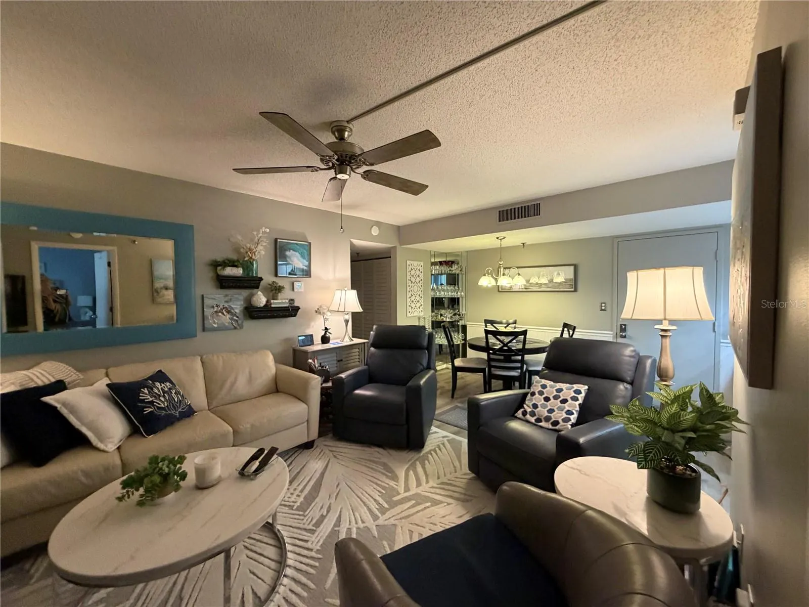 Living Room Open Flowing Floor Plan from Lanai