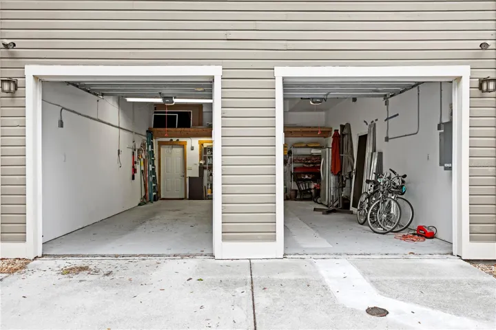 725 sqft garage