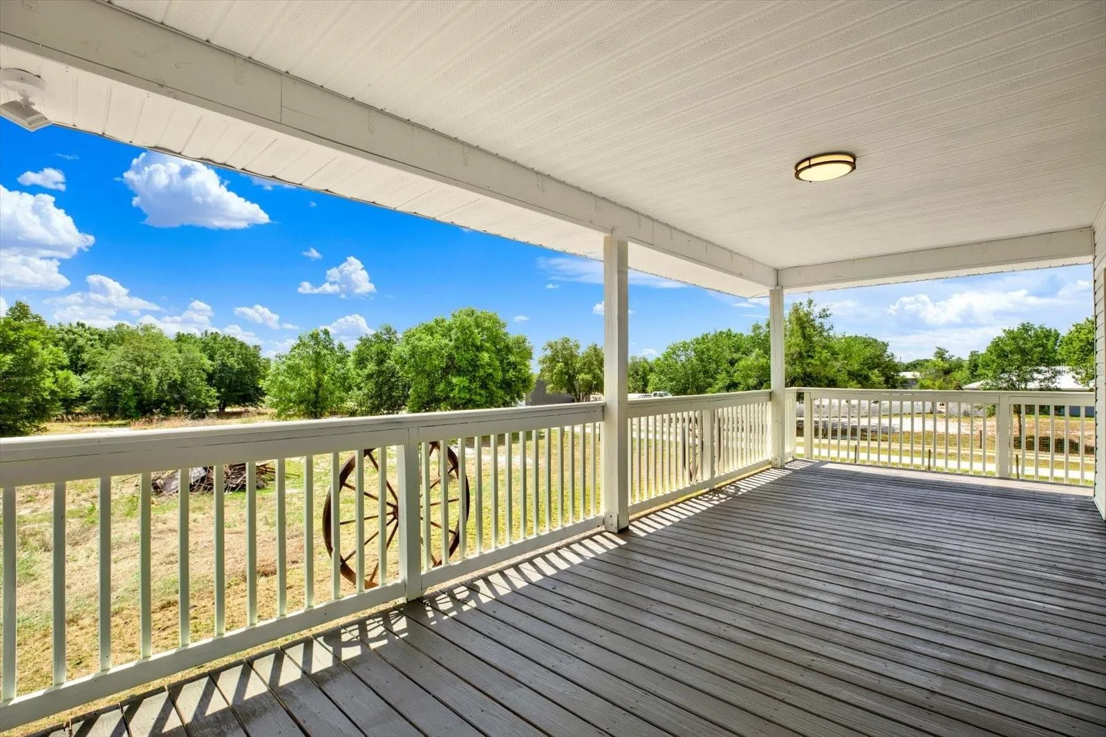 Covered patio off the living &amp; kitchen area