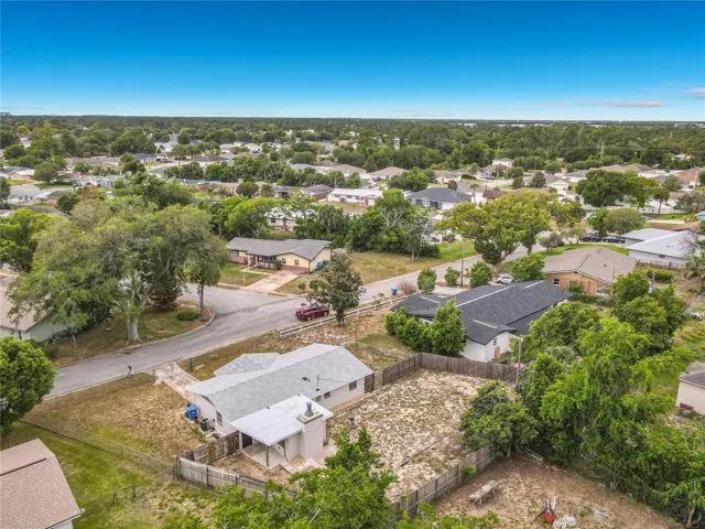 view of the neighborhood