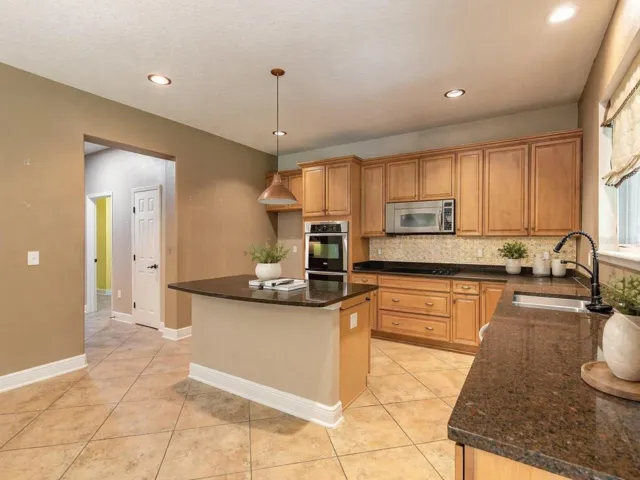 Virt Staged Kitchen