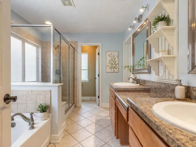 Virt Staged Primary Bath