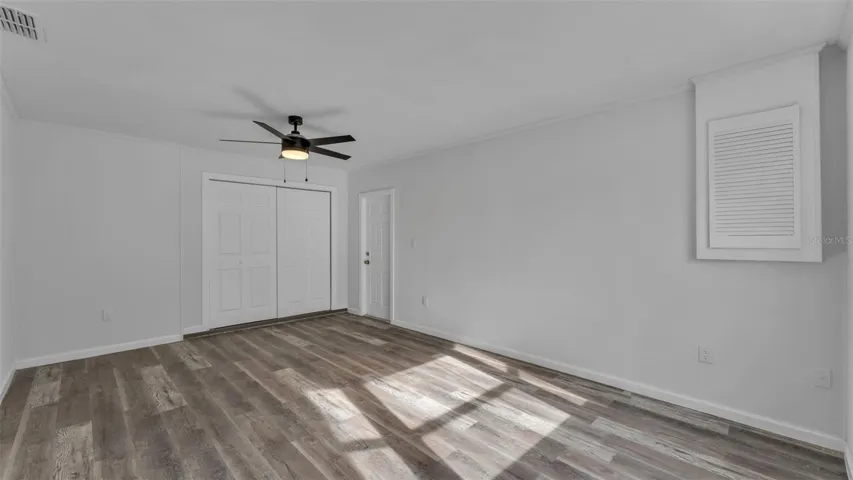 Flex room (Bedroom or Family room)
