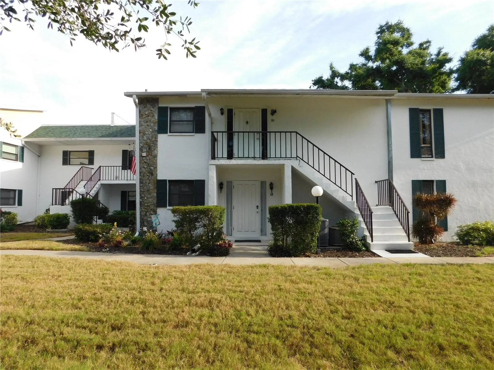 Front of the property second floor unit 5L