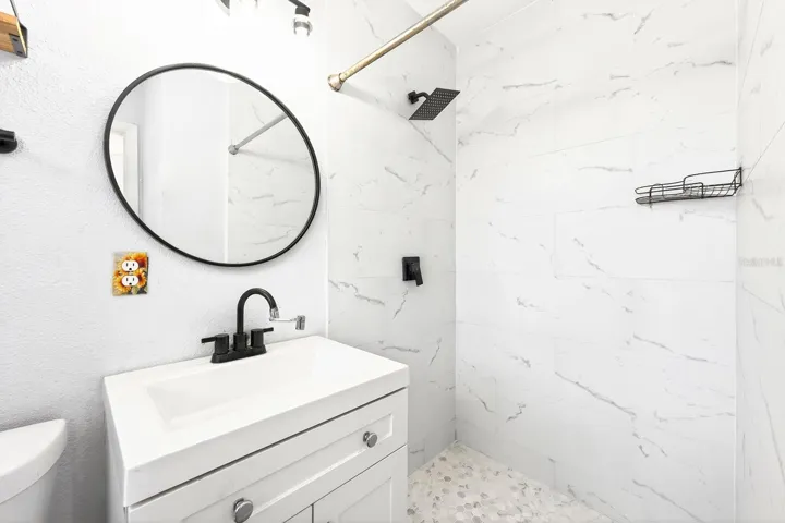 Updated primary en-suite bath.