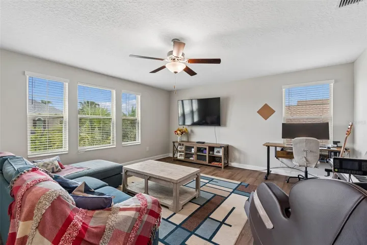 Loft / bonus room