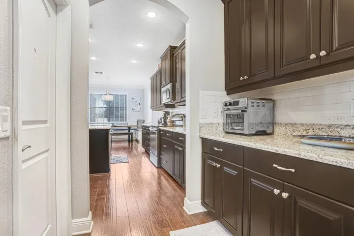 Butler Pantry connected from Dining Room to Kitchen