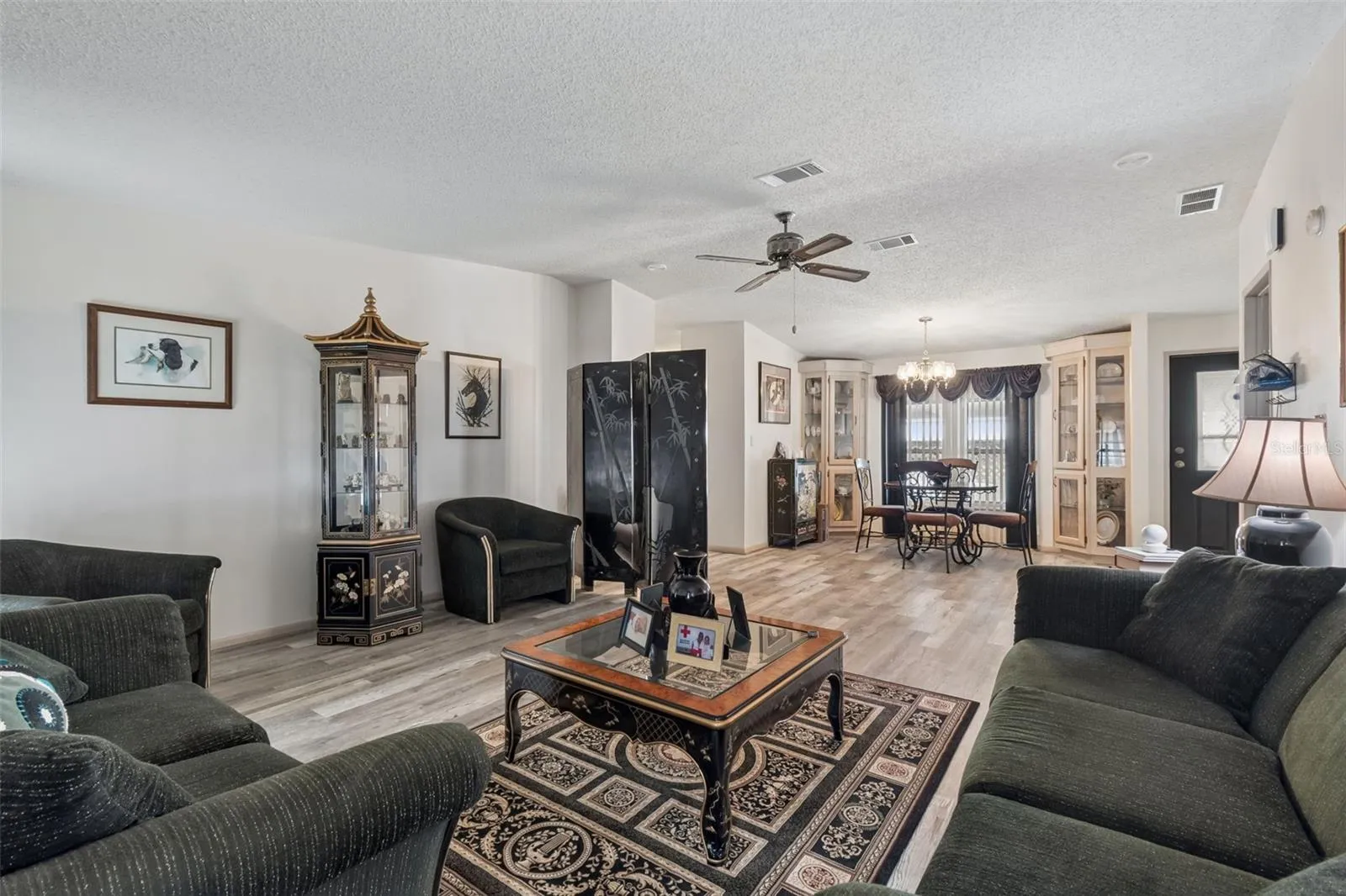 LR/Dining room