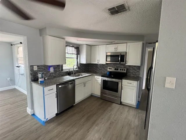 Modern Kitchen