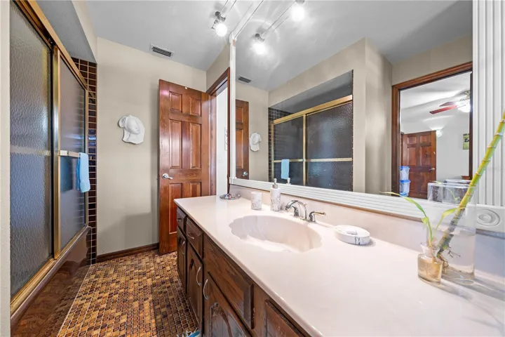 Bathroom #2