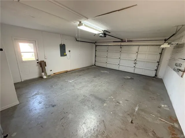 Garage 21.5x18.5