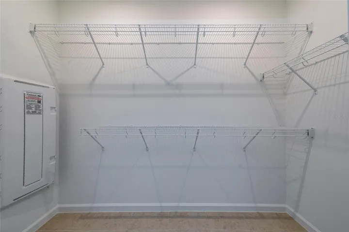 Walk-in Closet