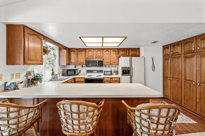 Breakfast bar