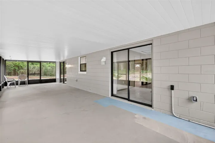 Access the lanai from dining area or bedroom/office.