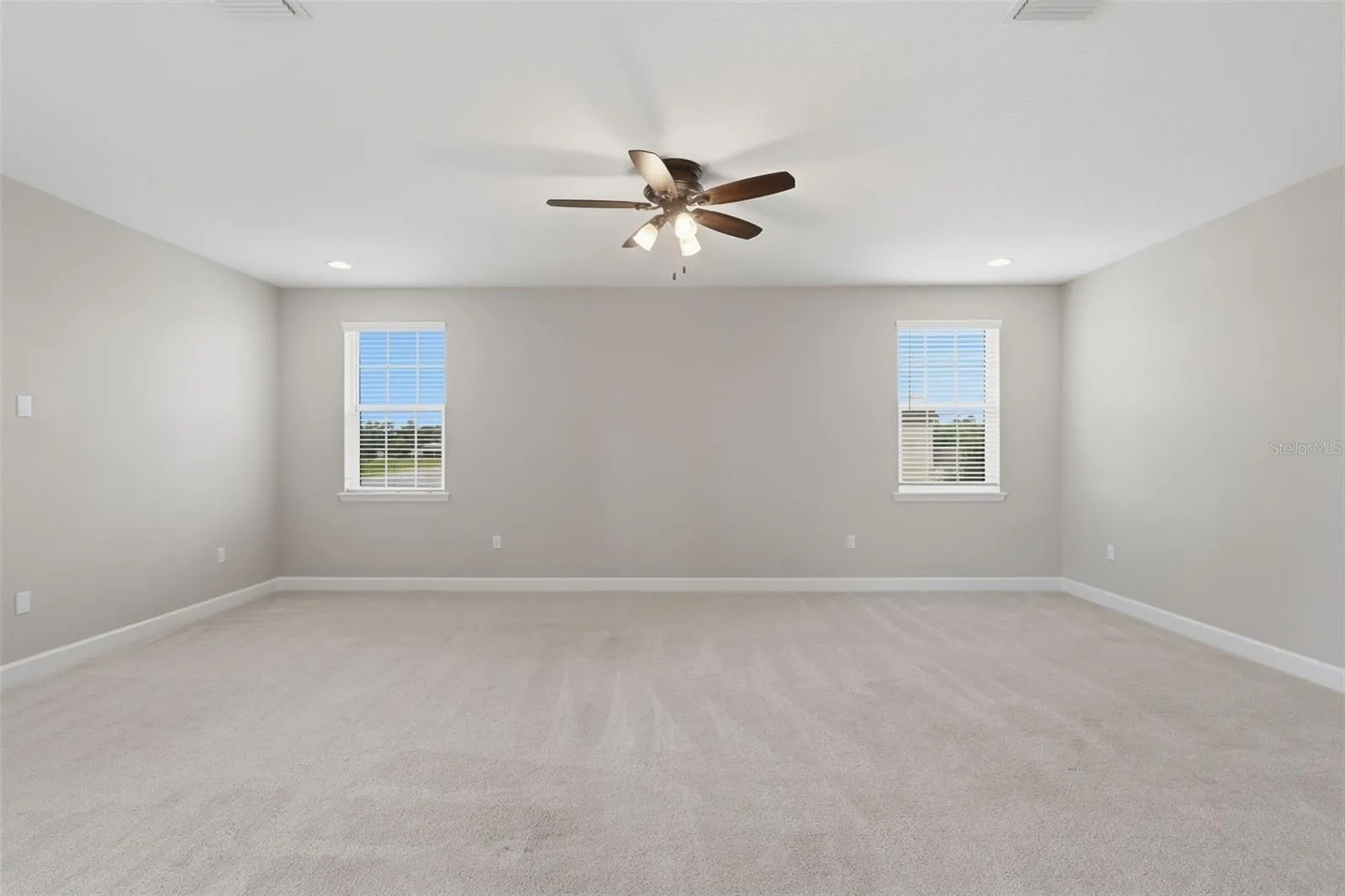 UPSTAIRS LOFT