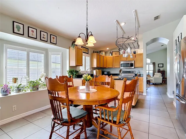 Plenty of space for a large table in your eat-in kitchen