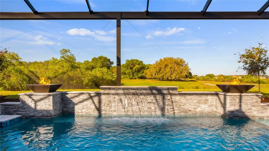 Pool waterfall feature