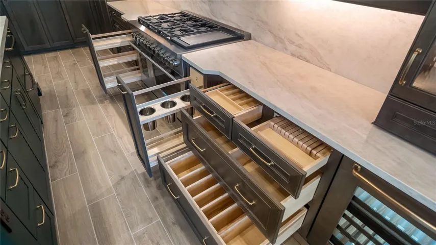 Kitchen drawers